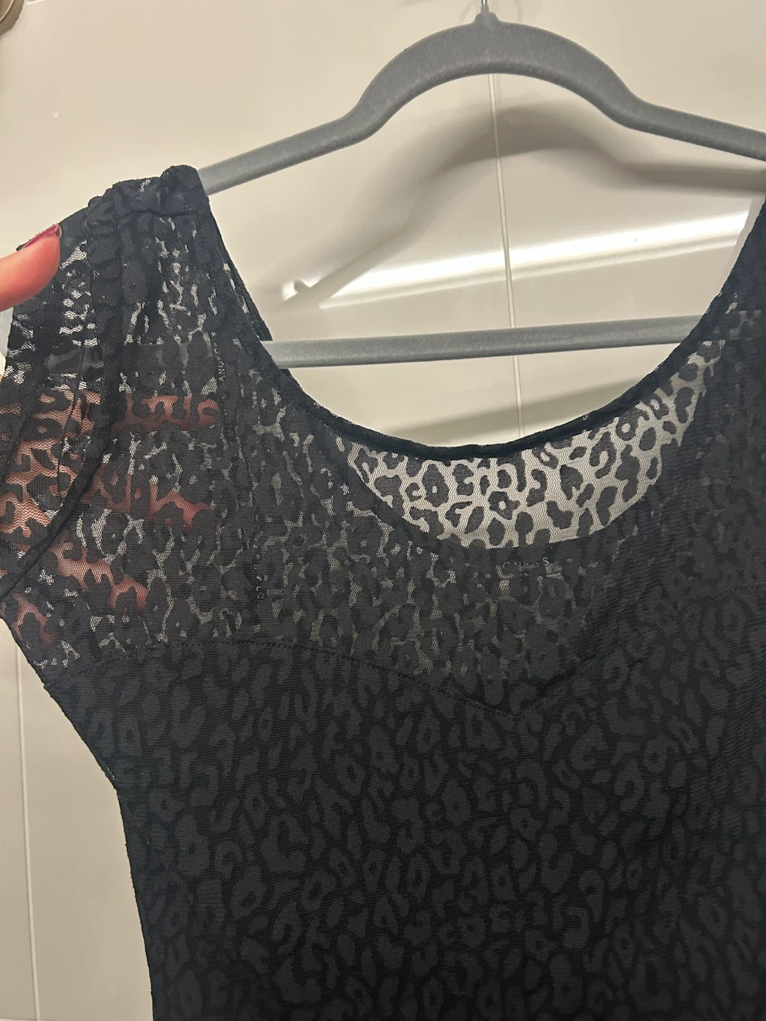Guess Los Angeles black leopard lace top - photo 3