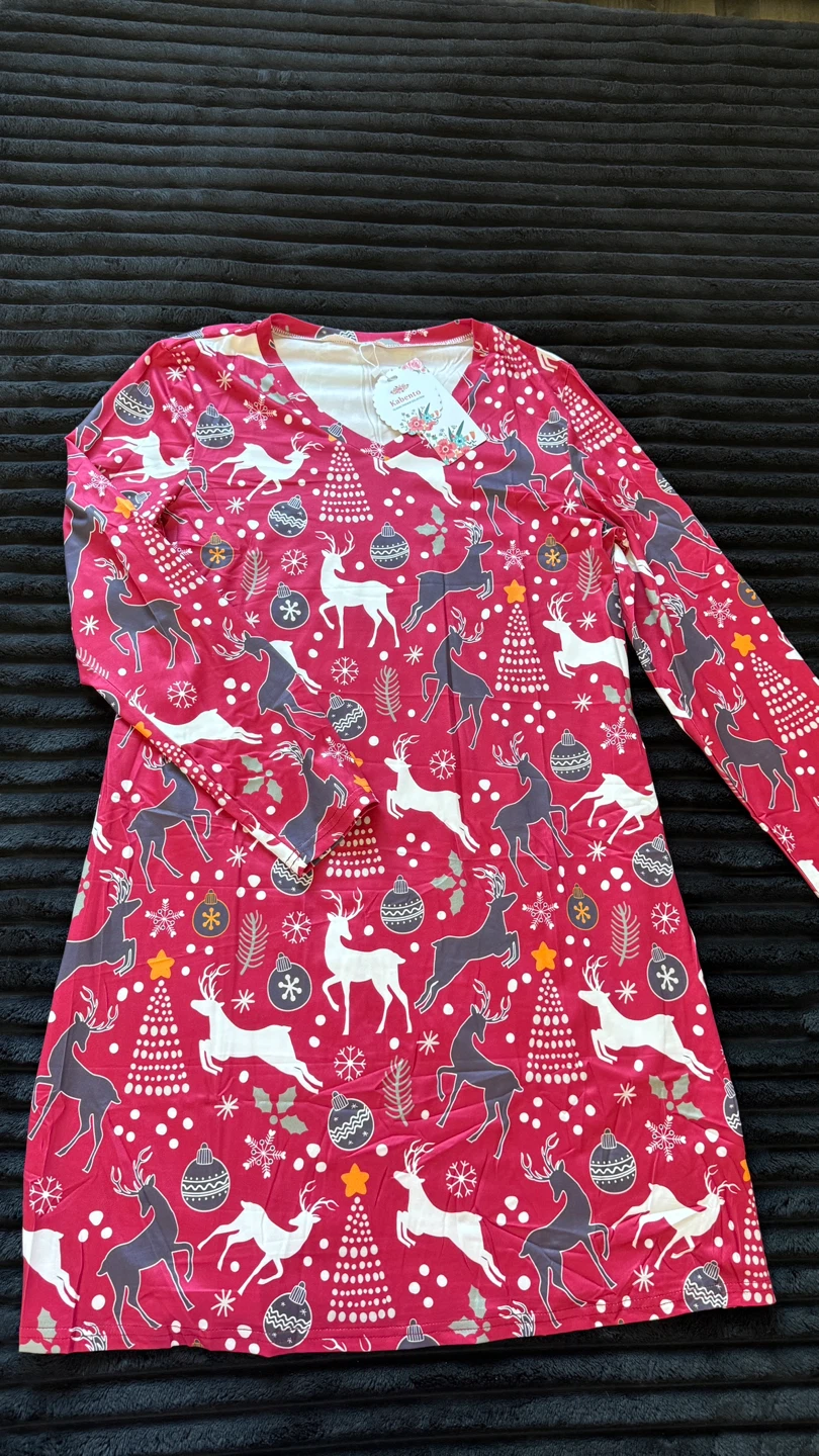 Size S Kabento Christmas V-Neck Dress, Red