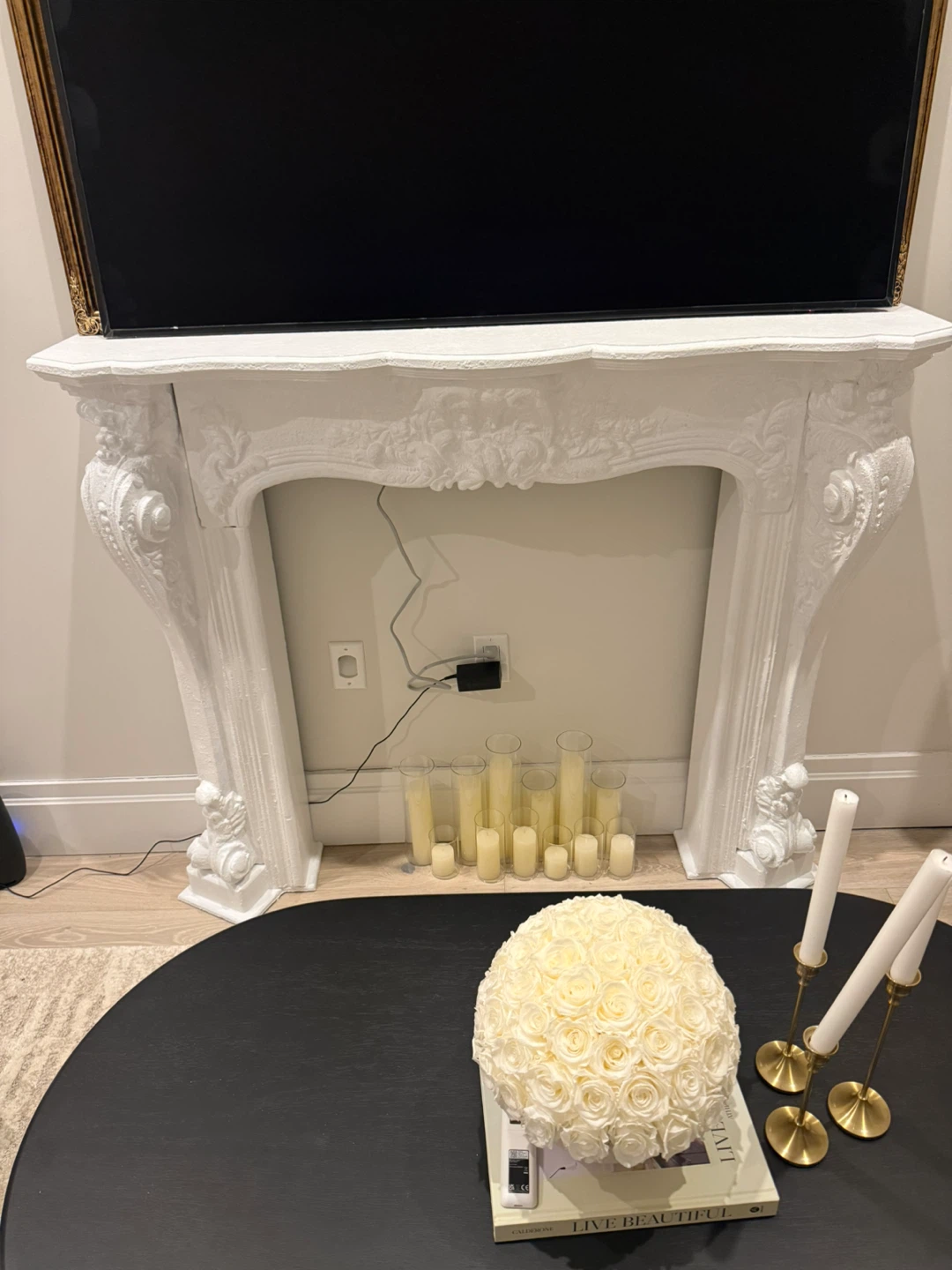 White Decorative Fireplace Mantel - photo 2
