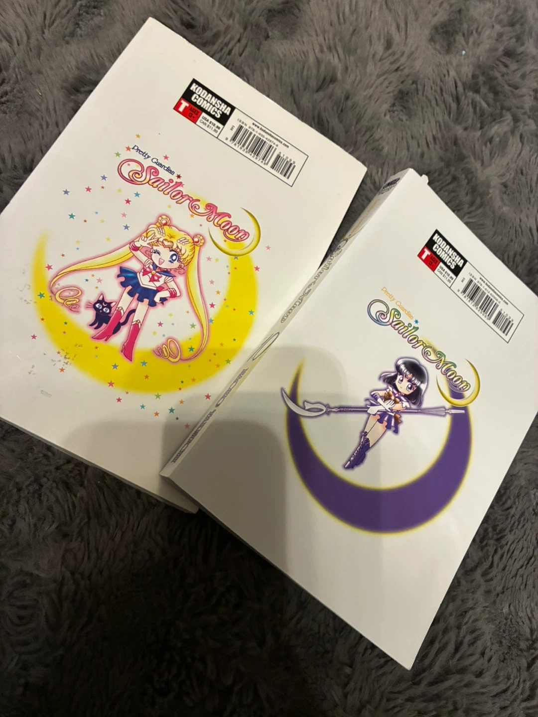 Pretty Guardian Sailor Moon Manga Volumes 1 and 10 - photo 2