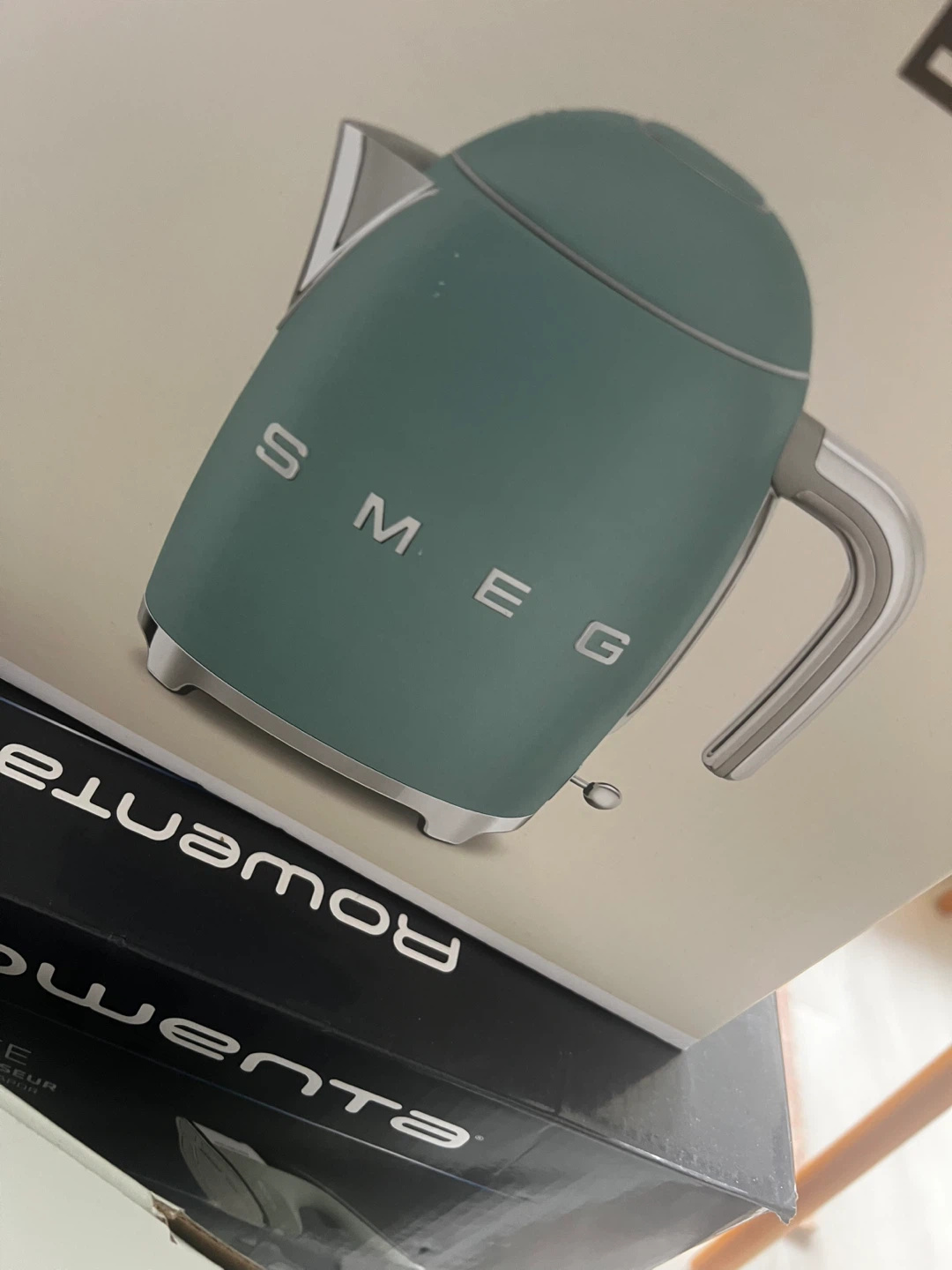 Smeg Kettle Pastel Green