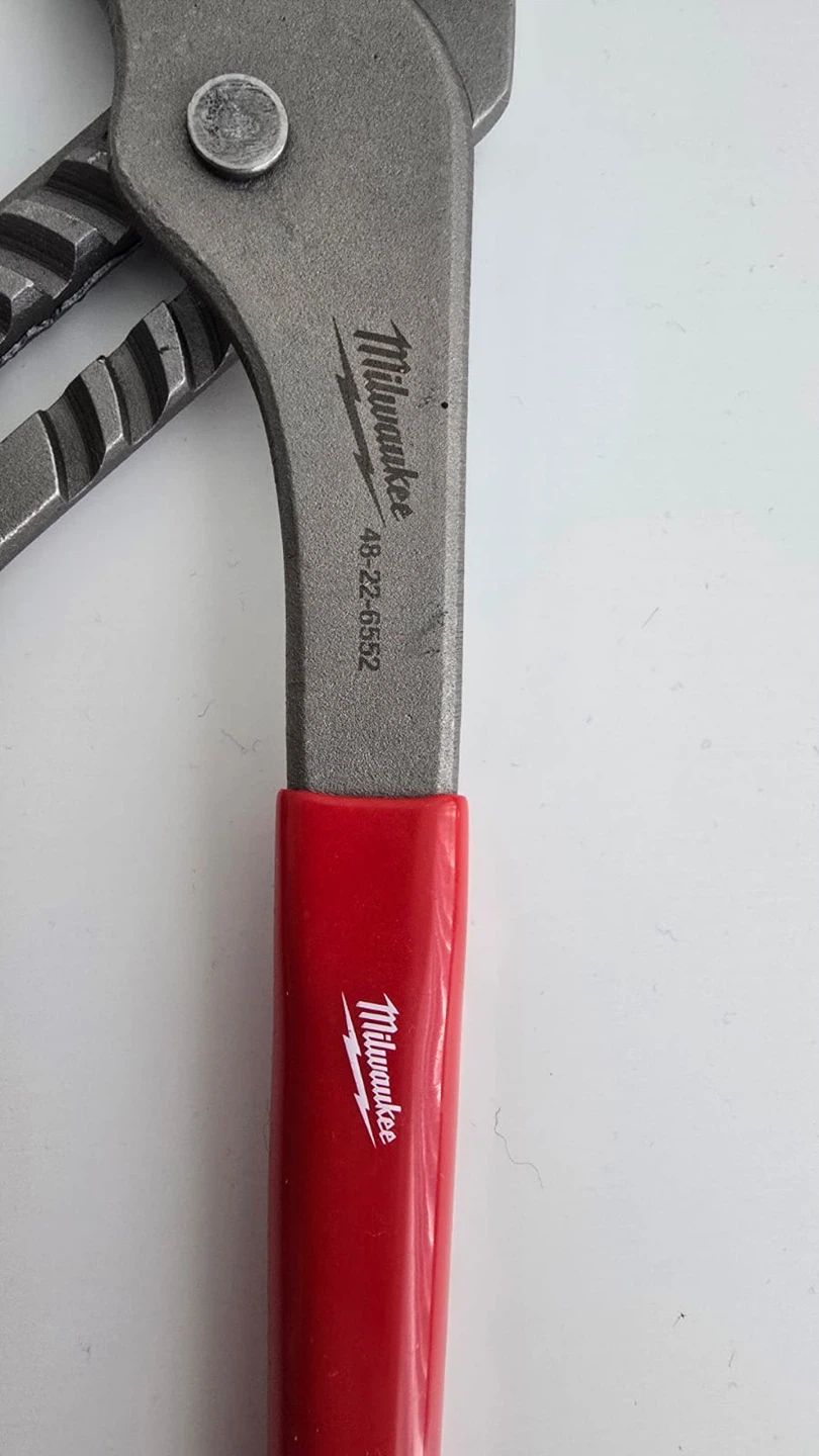 Milwaukee 12" Smooth Jaw Pliers - photo 2