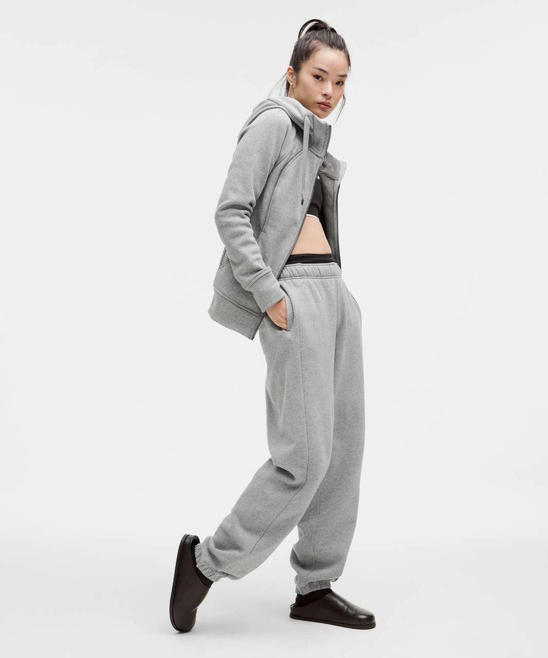 Lululemon Scuba Mid-Rise Oversized Jogger Medium - photo 2