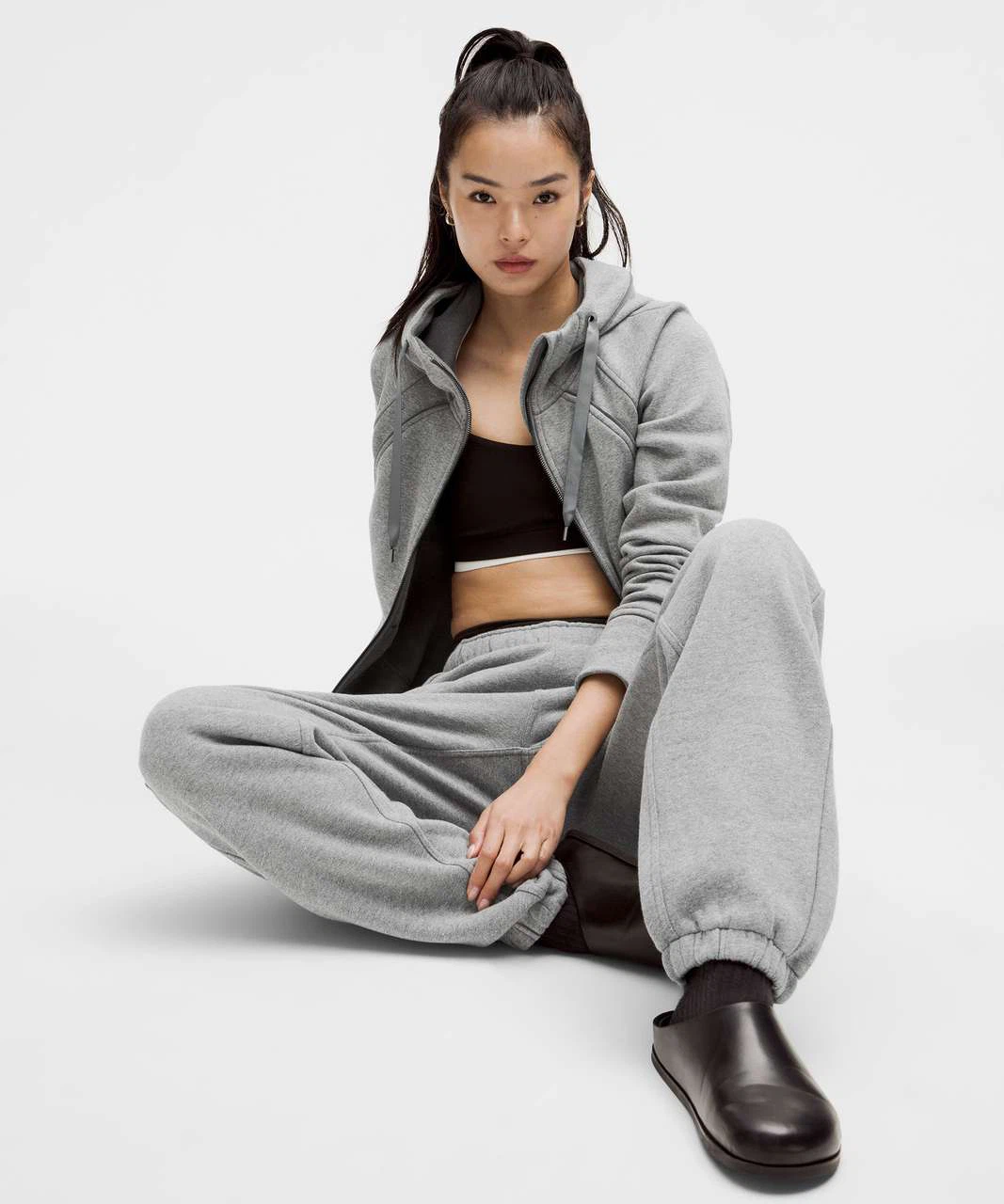 Lululemon Scuba Mid-Rise Oversized Jogger Medium - photo 4