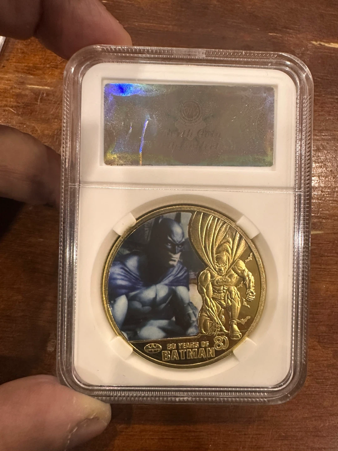 Batman 80th Anniversary Commemorative Coin - photo 2