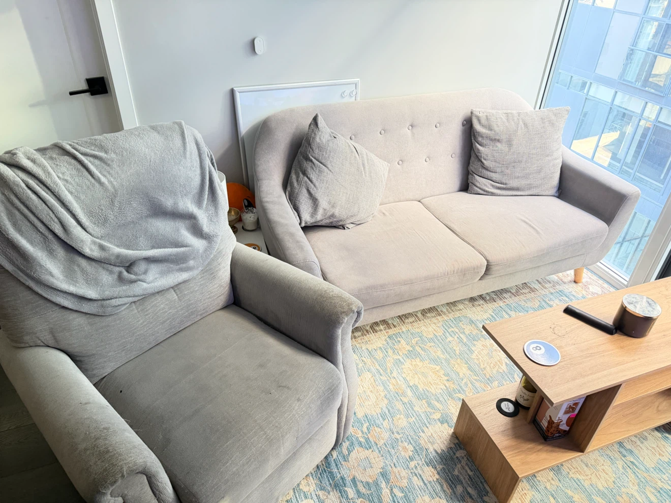 Two-Piece Gray Sofa and Recliner