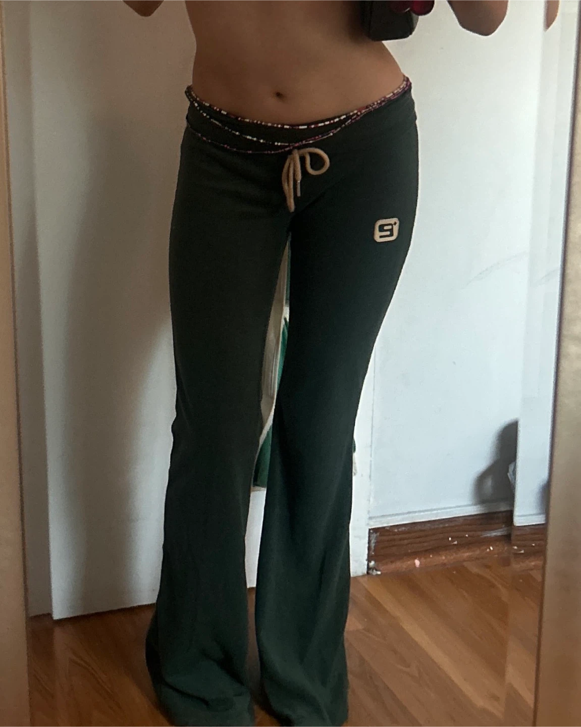 dark green edikted flares