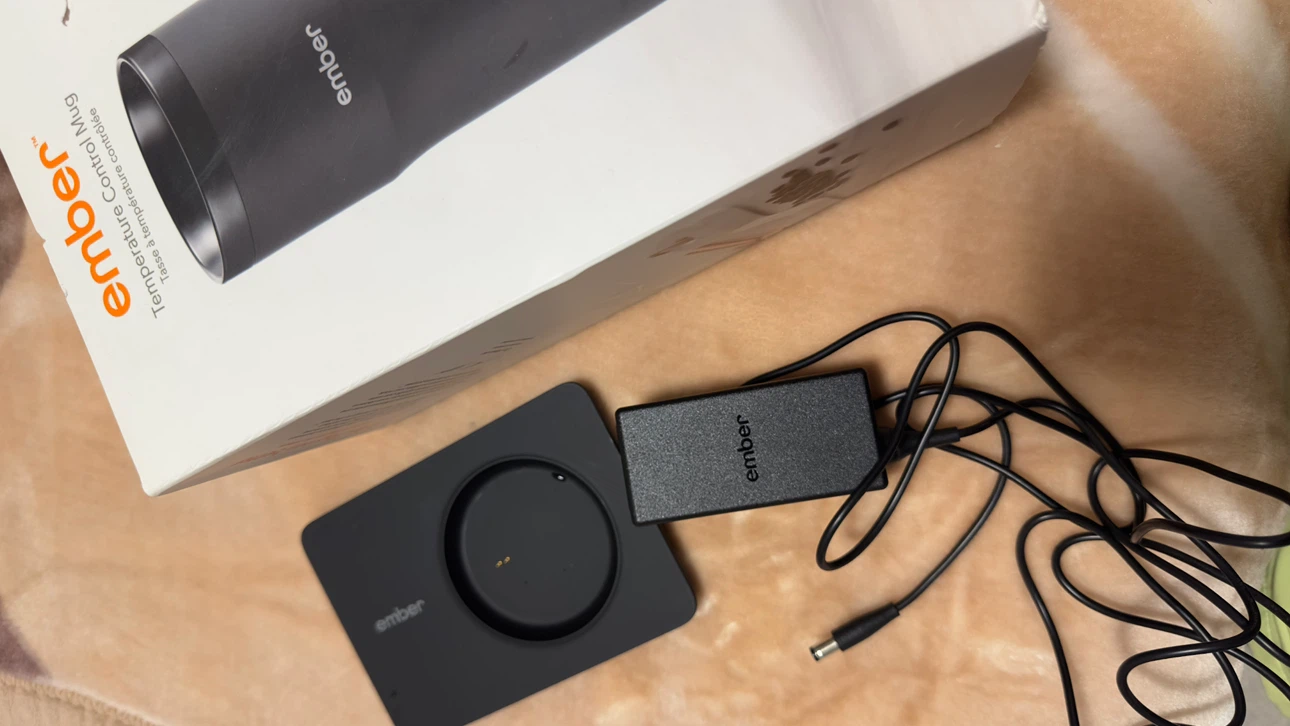 Ember mug charger, and cable - photo 3