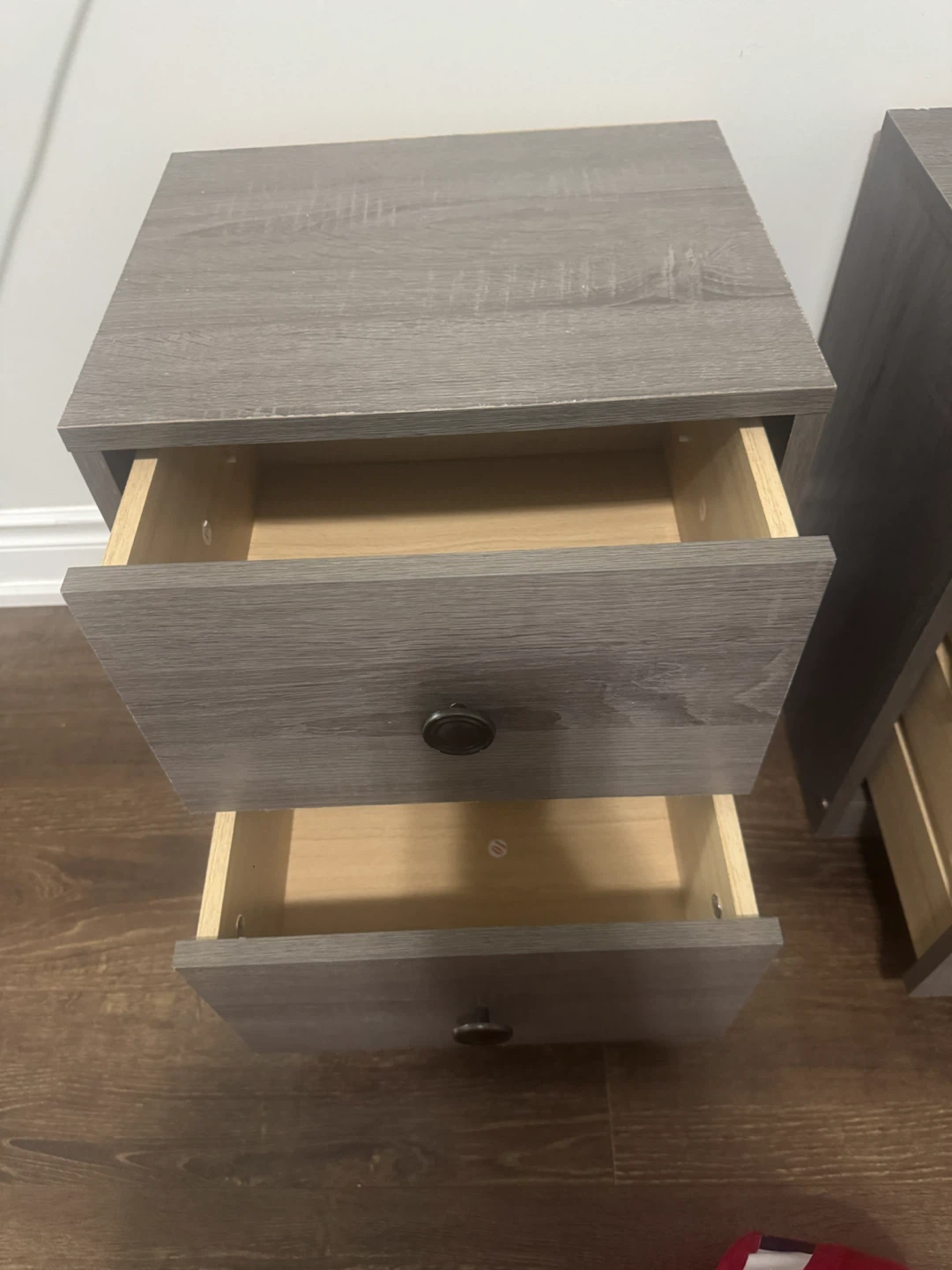 Set of Two Grey Wood Grain Nightstands - photo 2