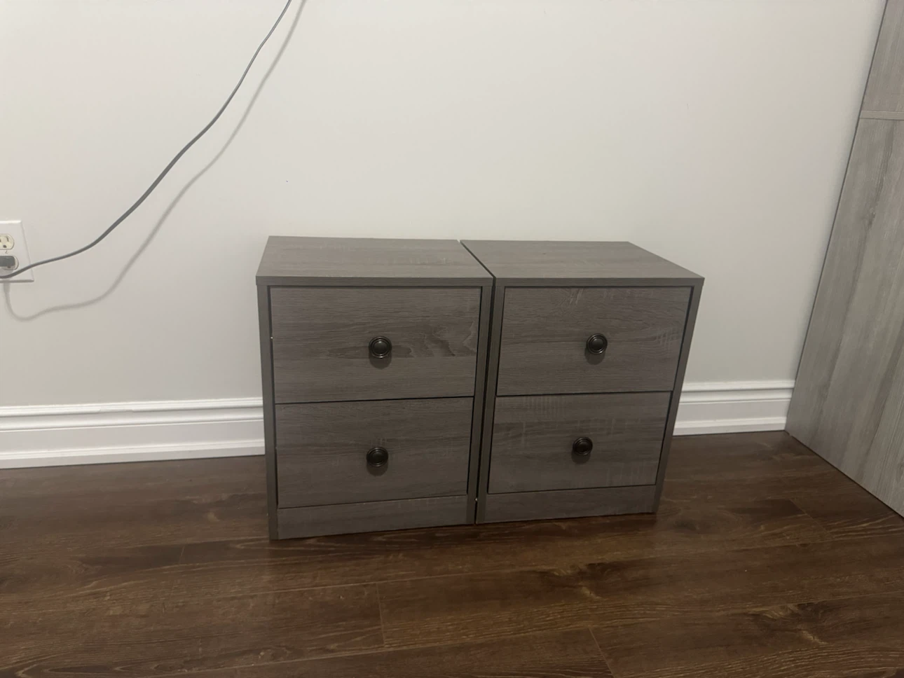 Set of Two Grey Wood Grain Nightstands - photo 3
