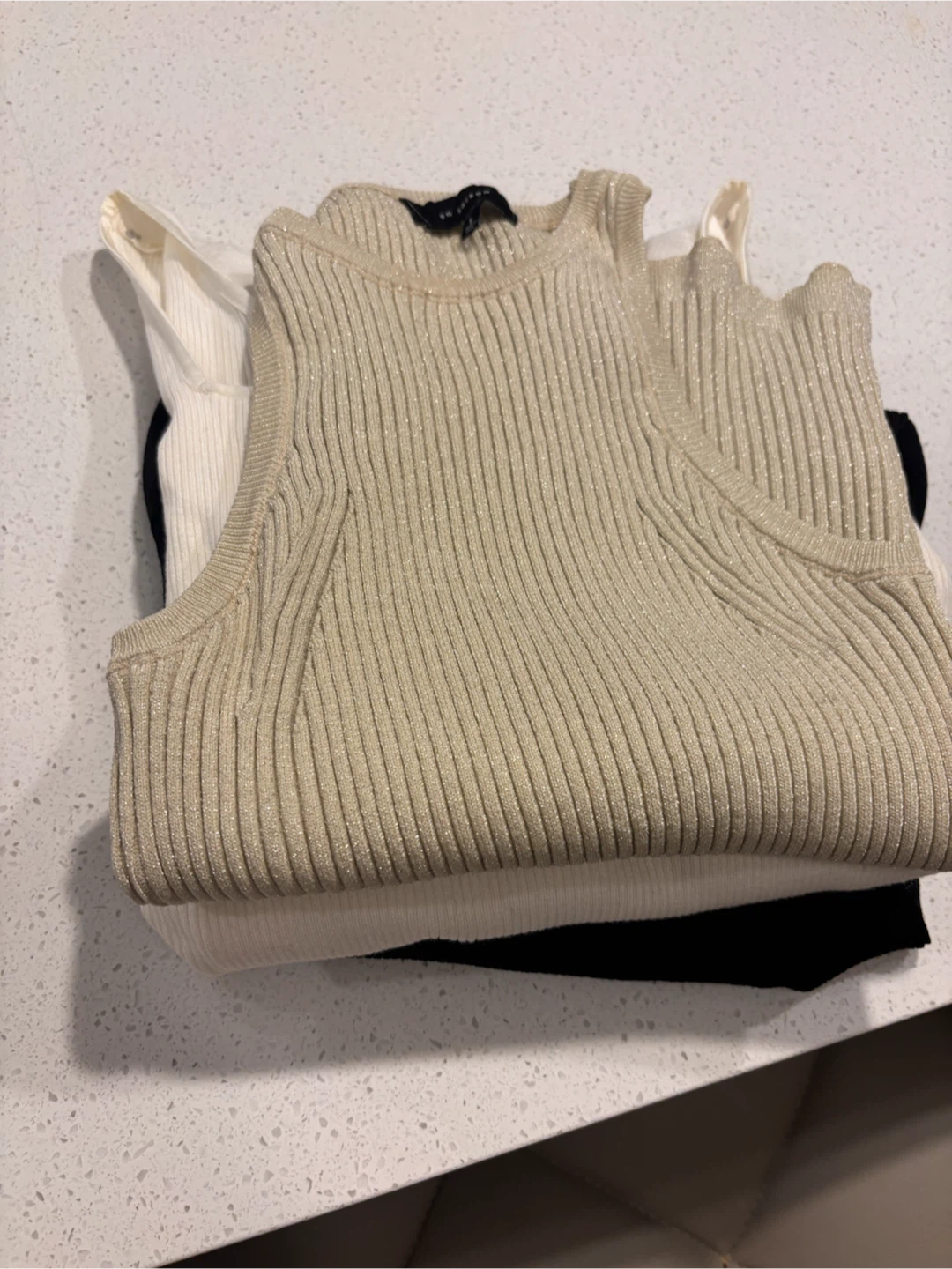 3 Ribbed Knit Tops - MNG, Tristan, En Saison - photo 2