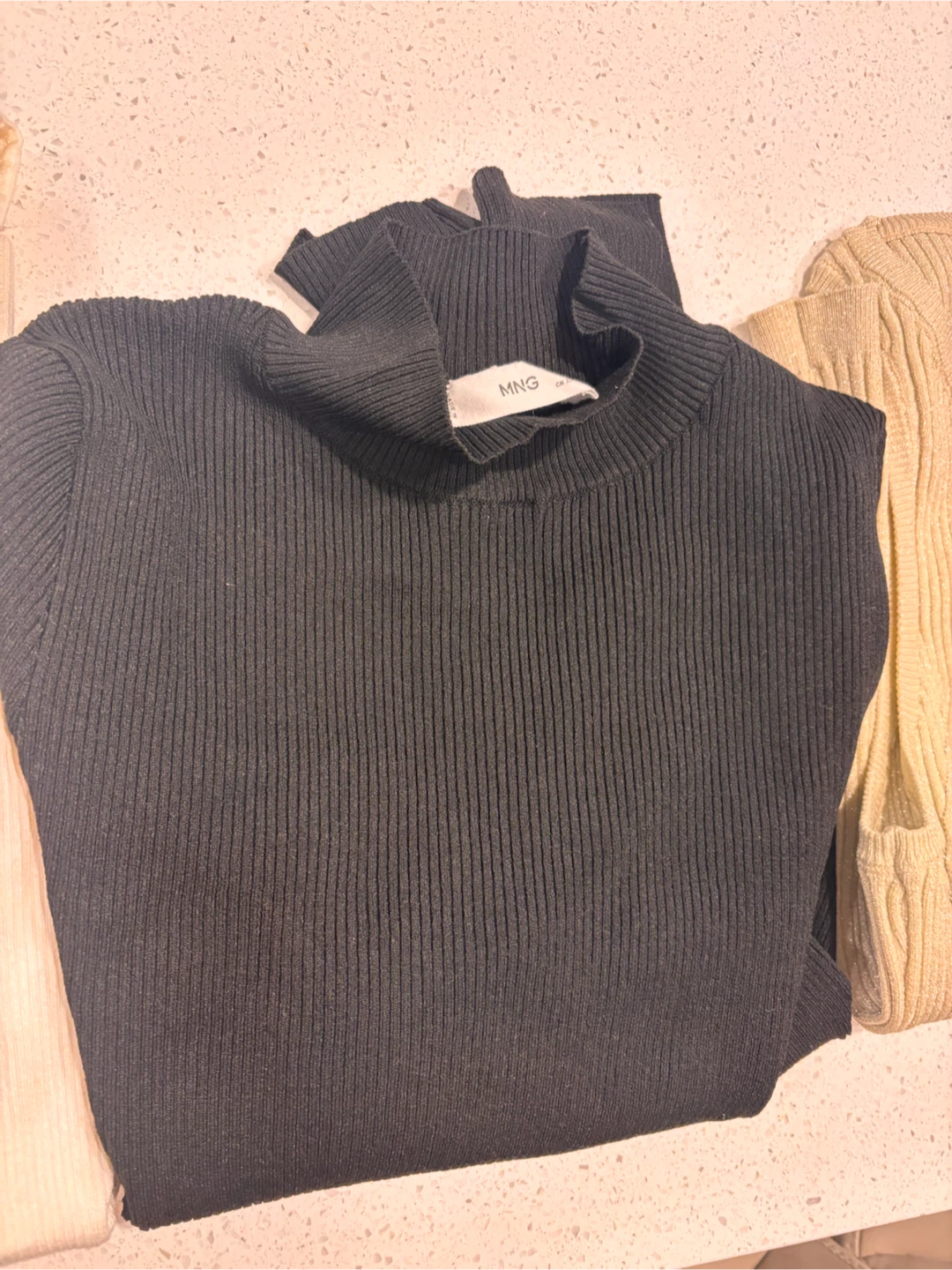 3 Ribbed Knit Tops - MNG, Tristan, En Saison - photo 5