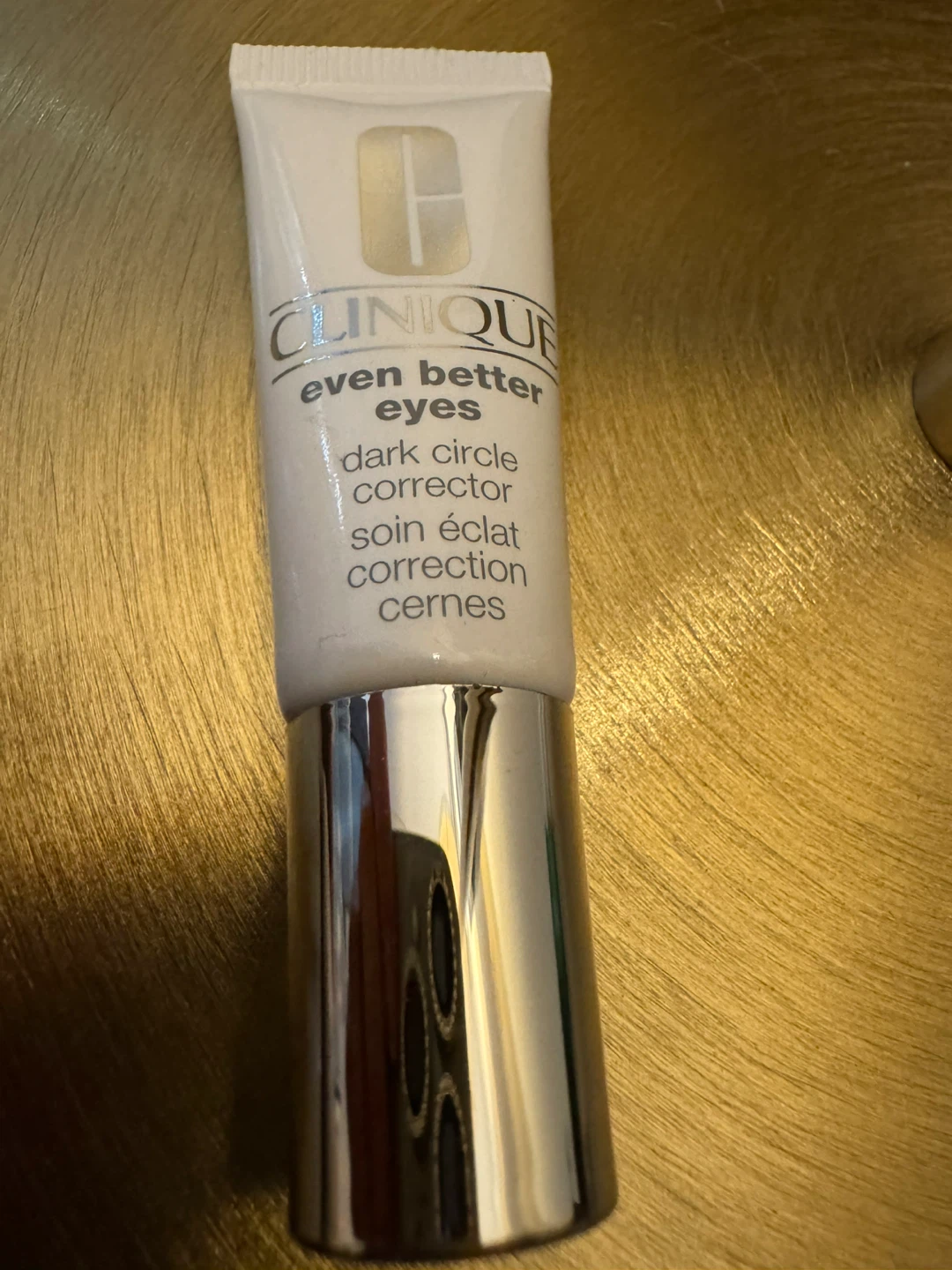 New: Clinique Even Better Eyes Dark Circle Corrector - photo 3