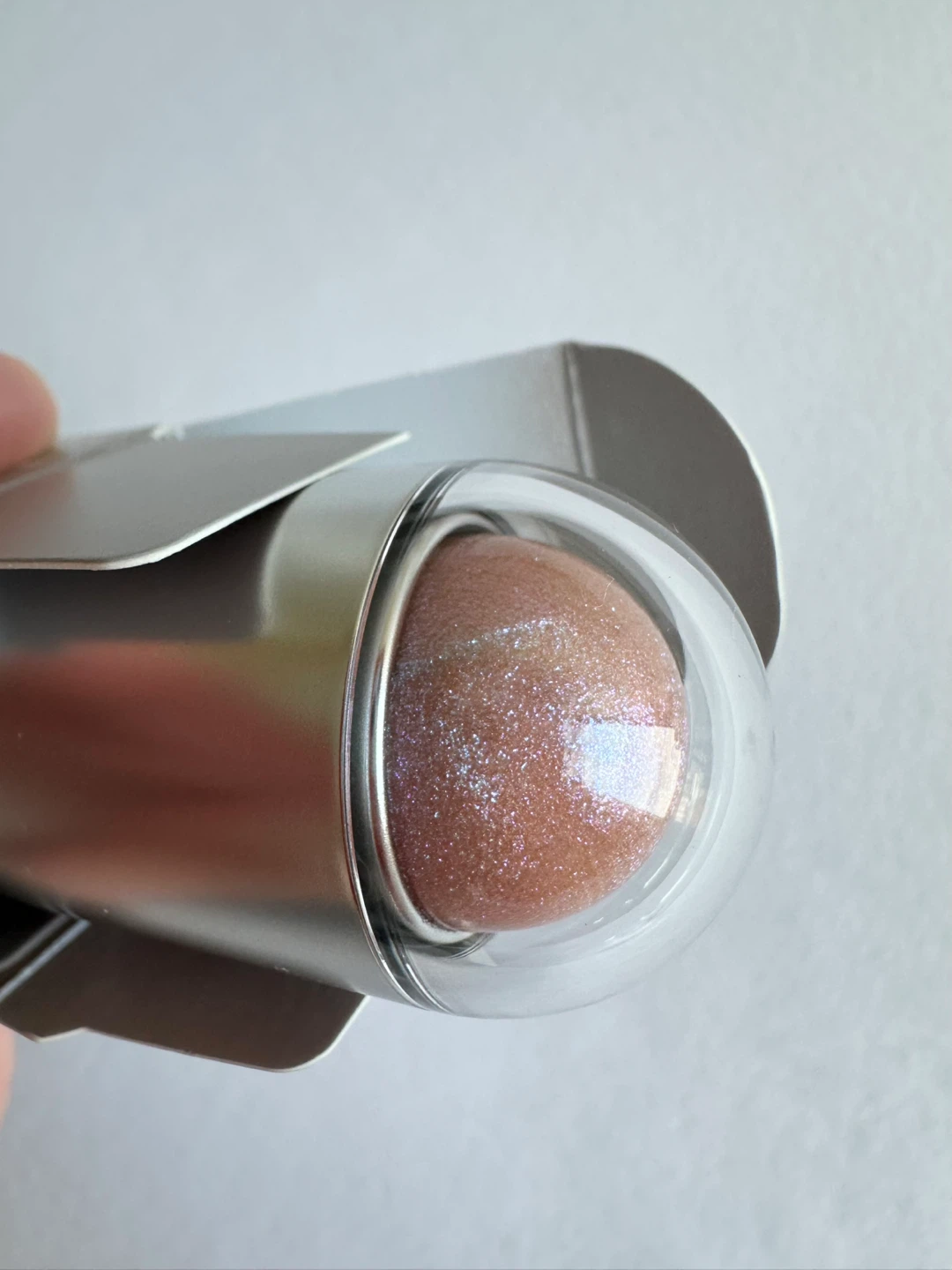 🆕 r.e.m. beauty Eclipse Glow Stick - Fembot - photo 5