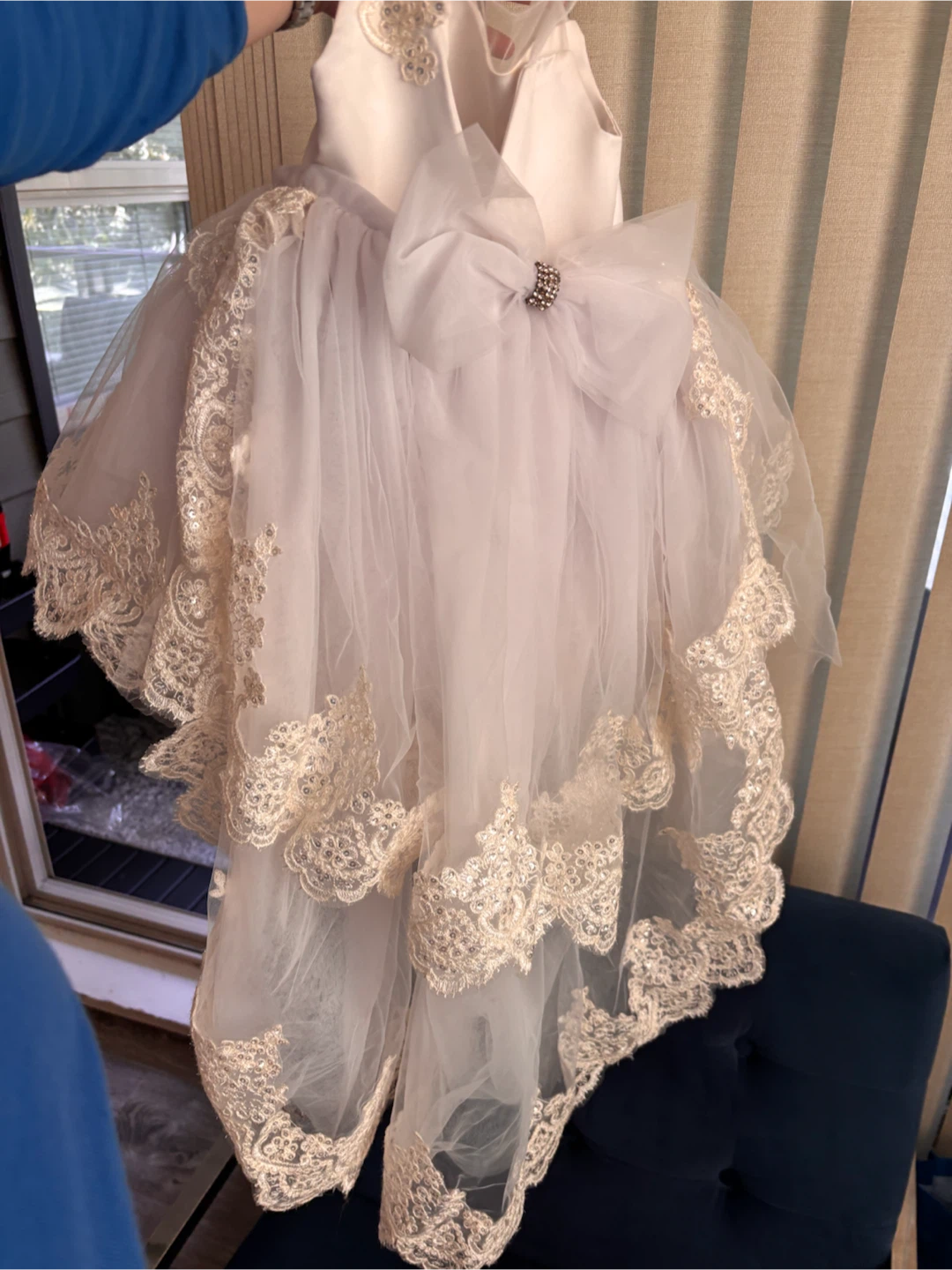 White flower girl dress with lace and tulle baby
