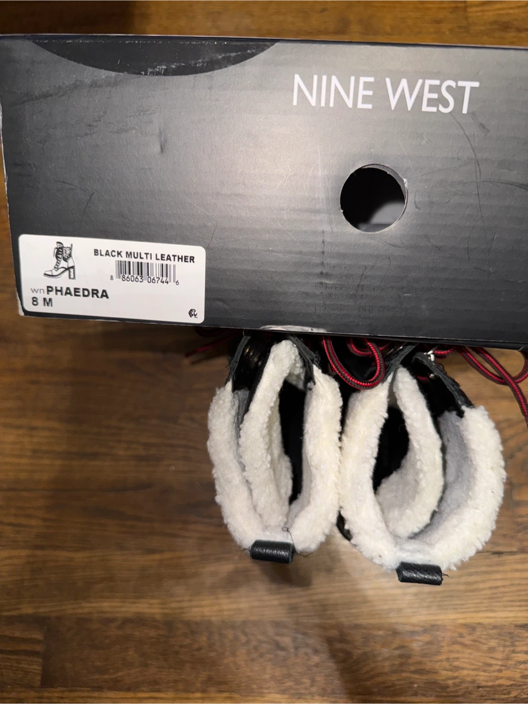 Size 8 Nine West Lace Up Boots - photo 4