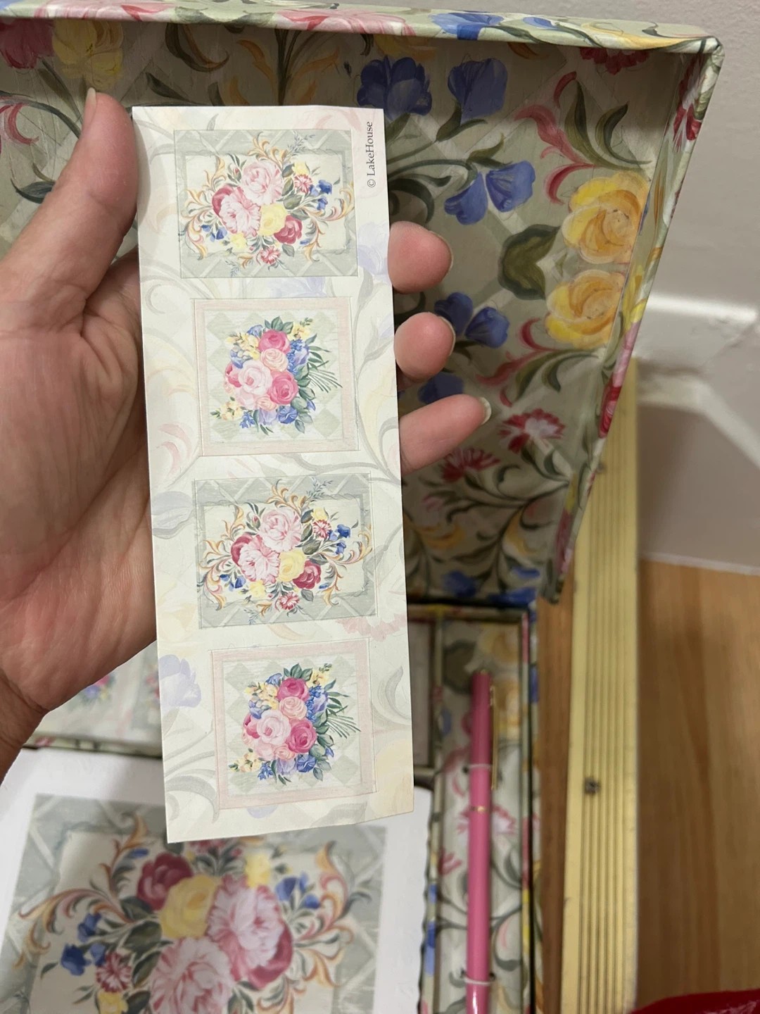 LakeHouse Floral Stationery Set - photo 3