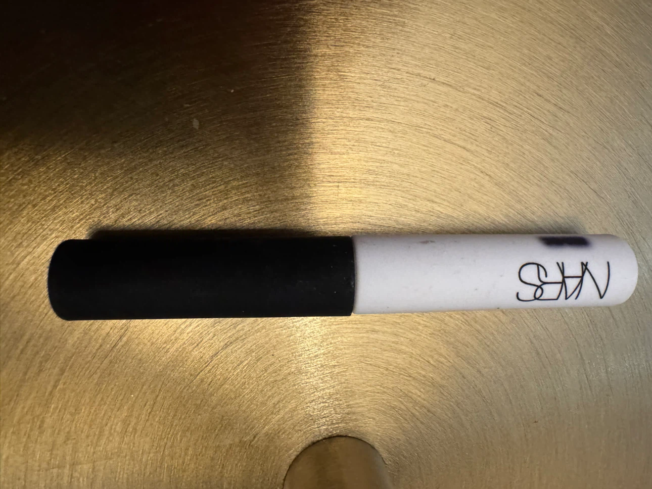 NARS eyeshadow primer