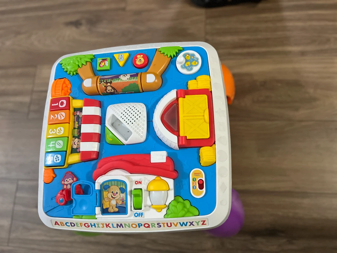 Fisher-Price Laugh & Learn Activity Table