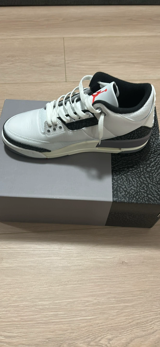 Jordan Retro 3 Cement Grey Size 9 - photo 3