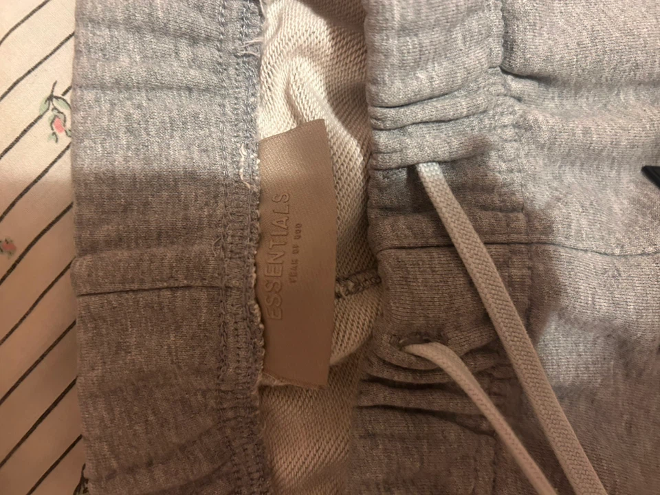 Essentials Fear of God Sweatpants Grey - photo 2
