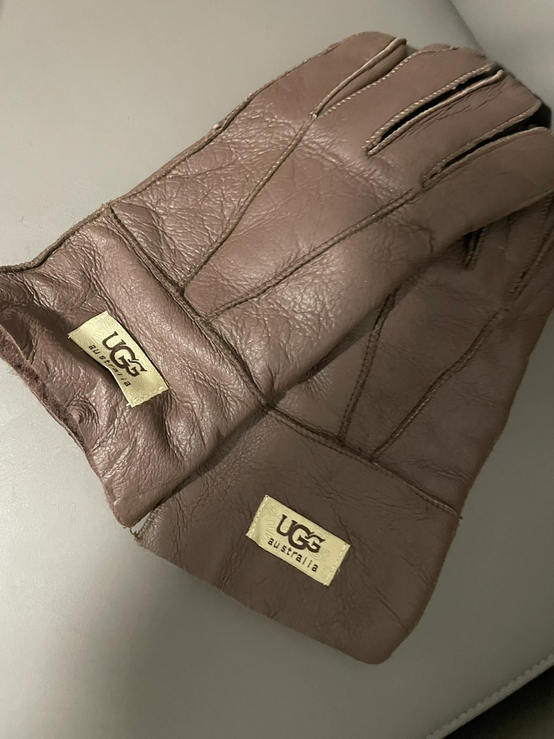 UGG Australia leather gloves