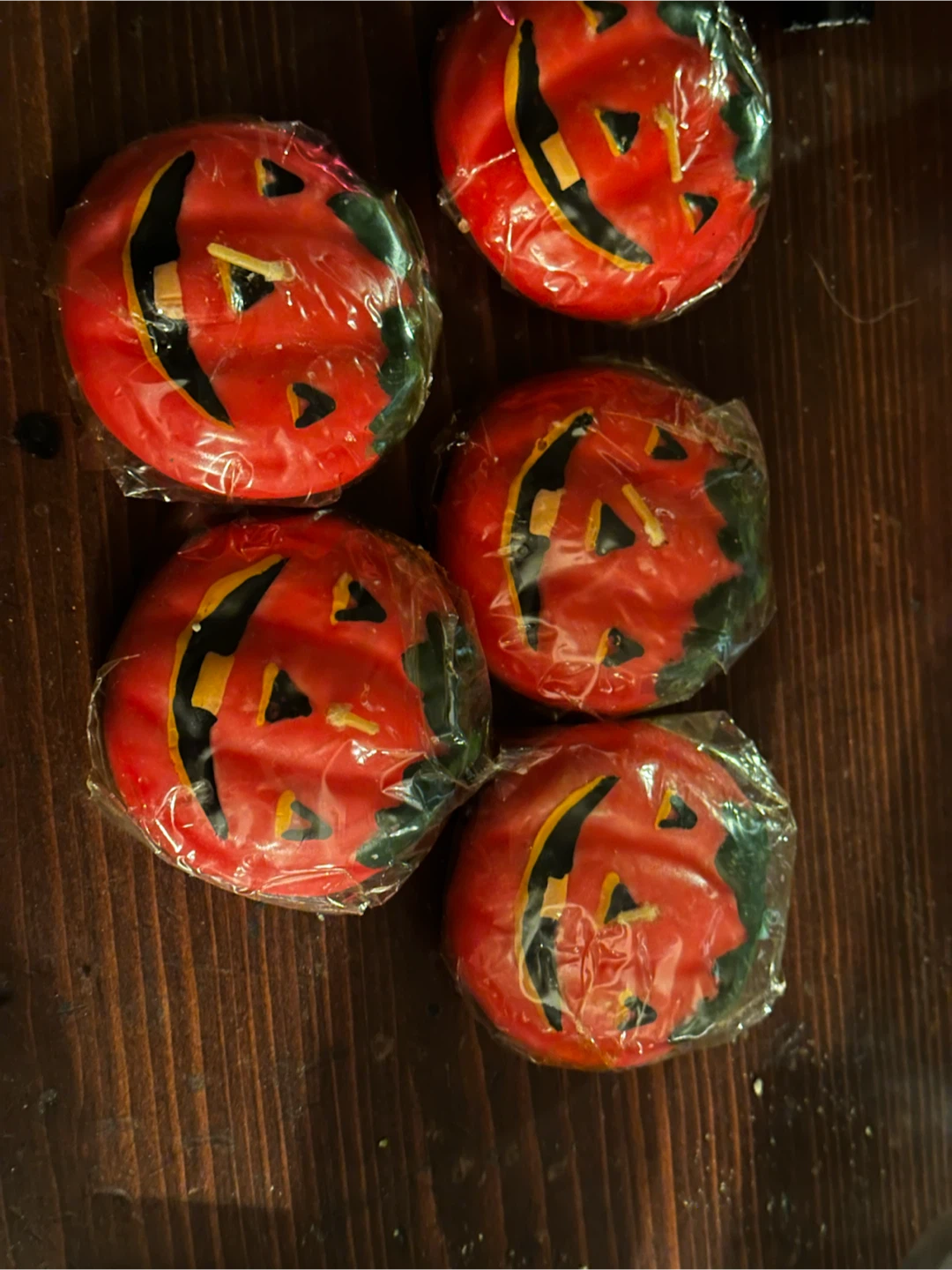 5 vintage Halloween candles