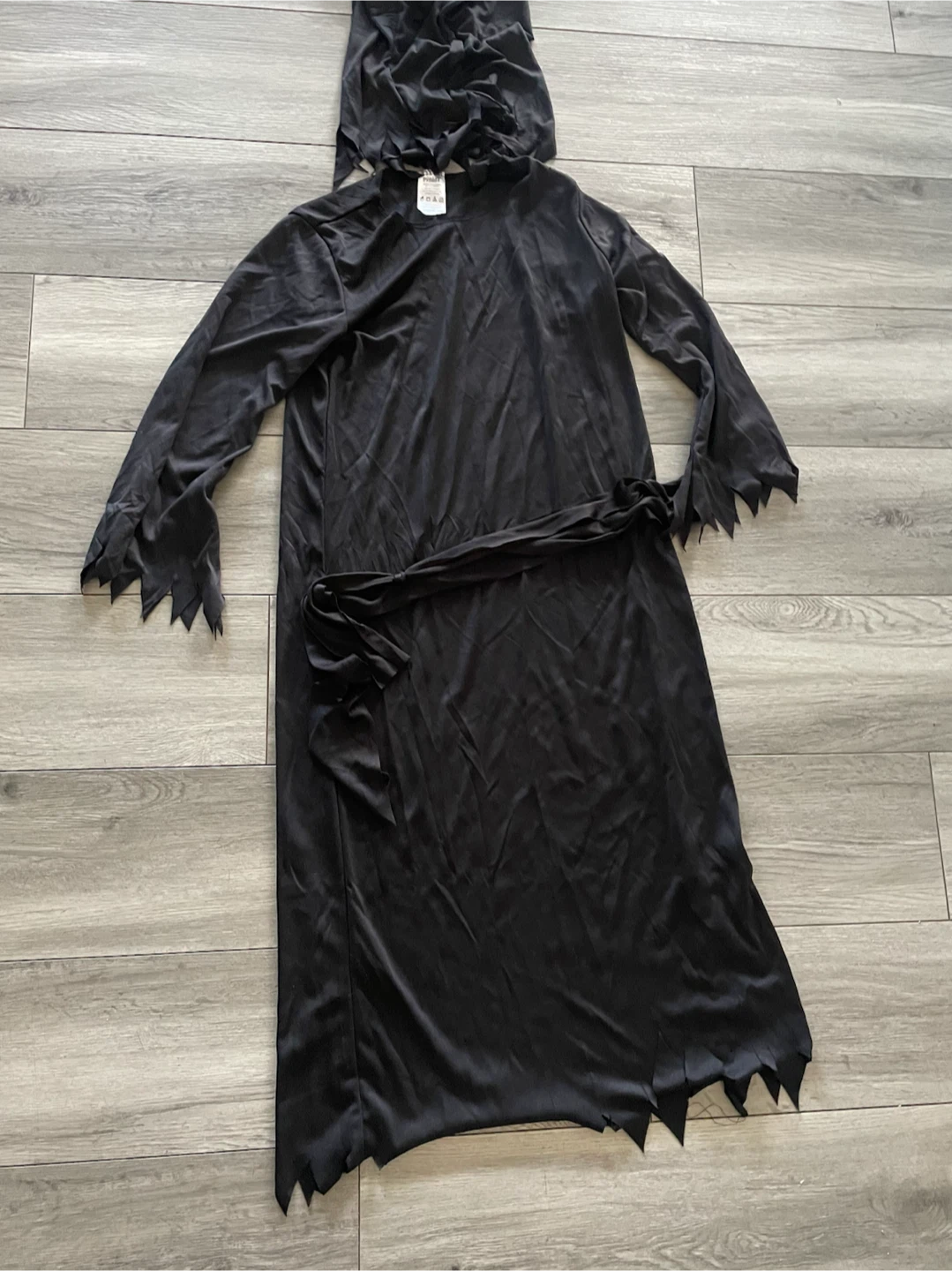 Spirit Halloween Unknown Phantom Costum - photo 3