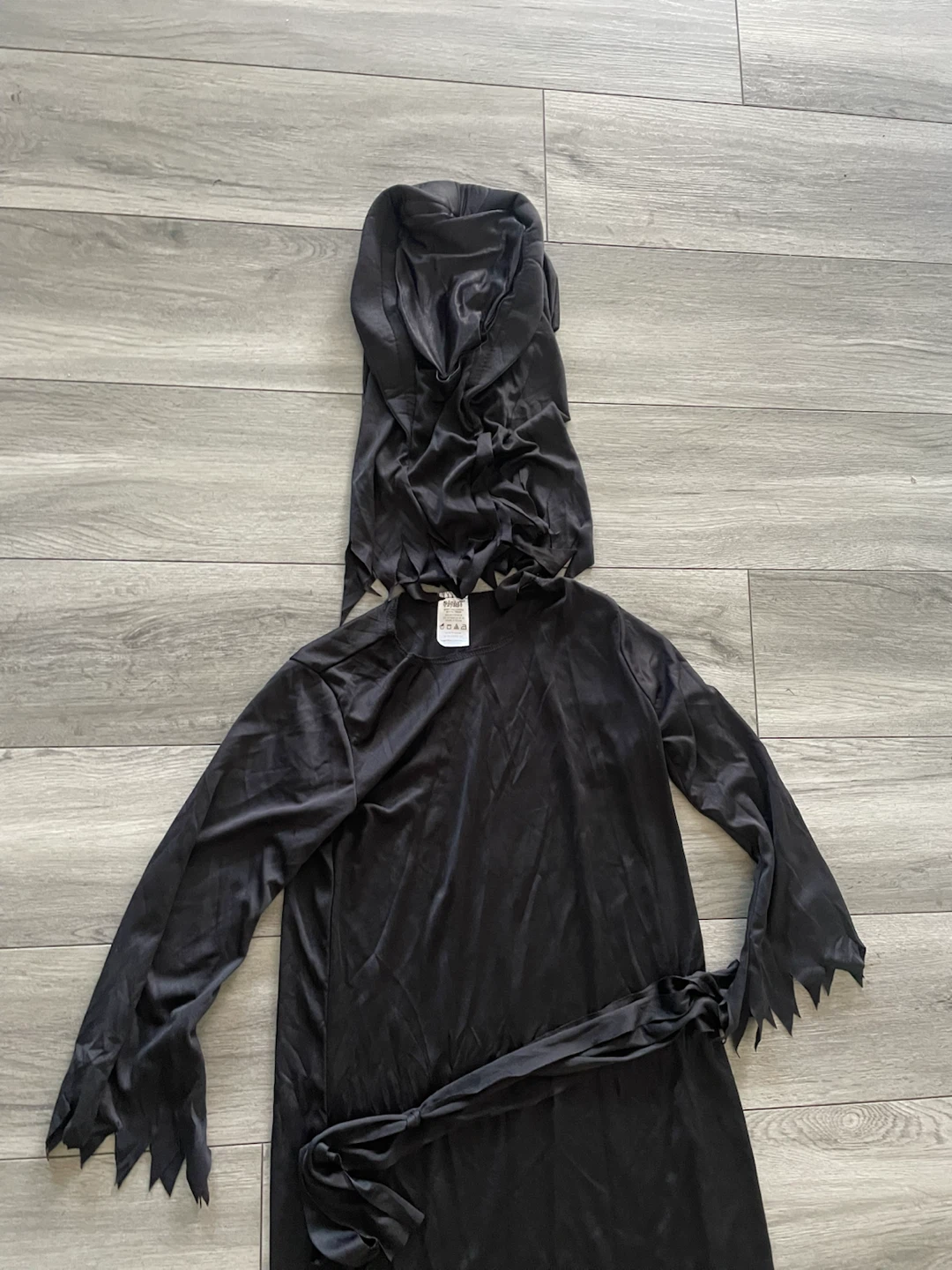 Spirit Halloween Unknown Phantom Costum - photo 4