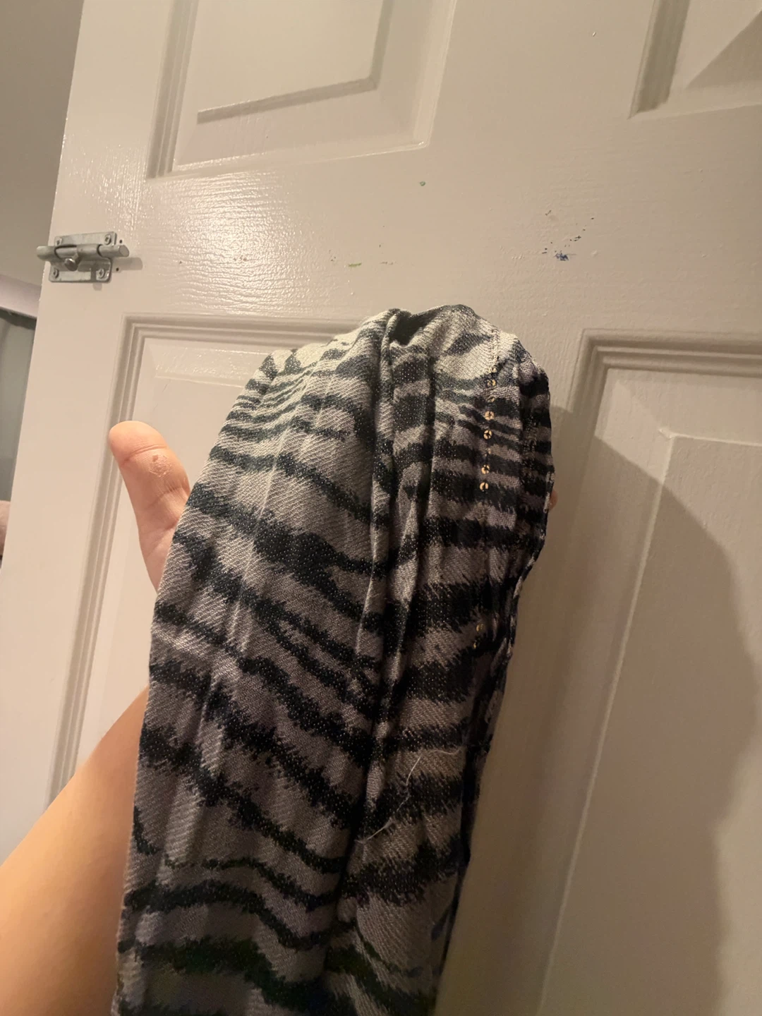 Scarves for sale - photo 2