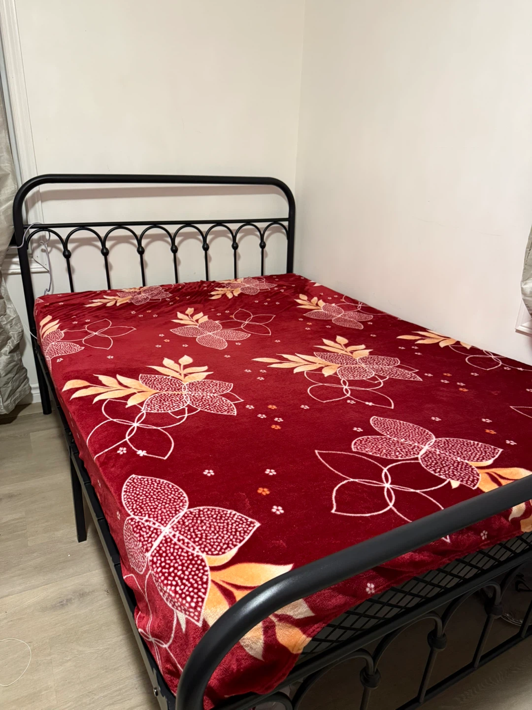 Urgent moving out sale- Black Metal Bed Frame with mattress - photo 3