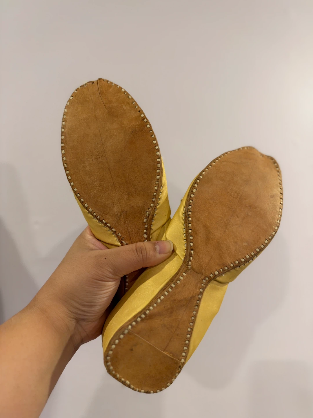 Gold Beaded Juttis/ Kussay - photo 2