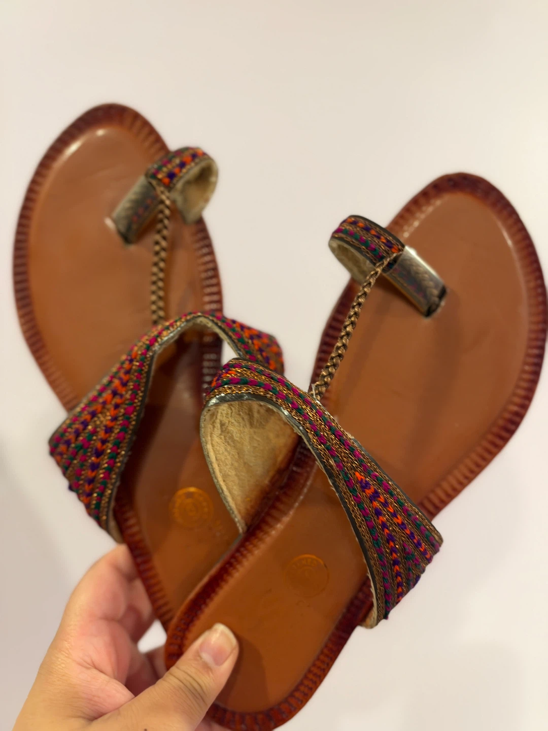 Toe-Ring Sandals from Pakistan