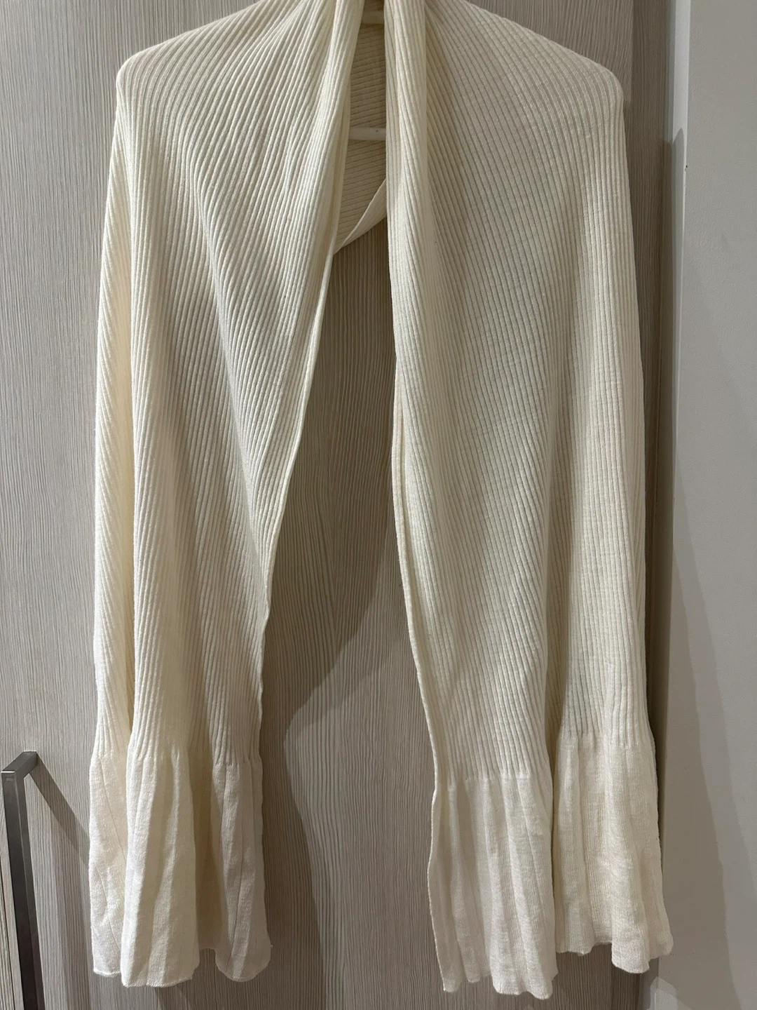 Beautiful Winter ribbed scarf