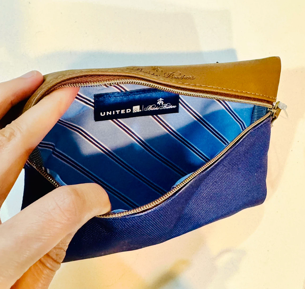 Brooks Brothers_United Airlines Amenity Kit_NWT - photo 4