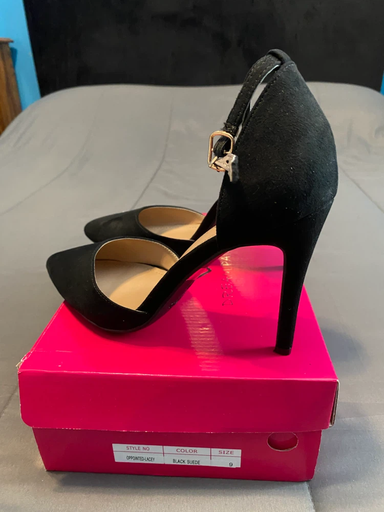 Dream Pairs 4 Inch Black Heels - photo 2