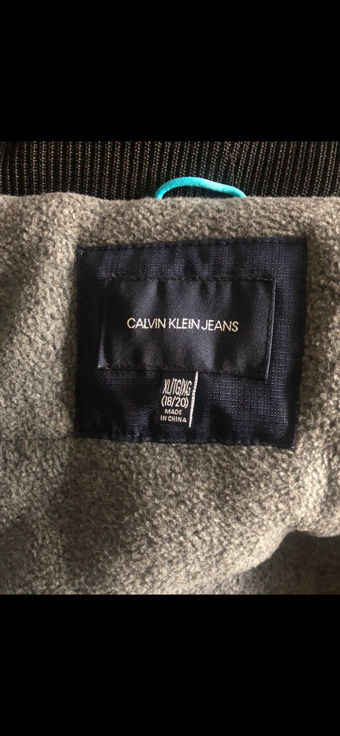 Calvin Klein Jeans Winter Jacket - XL (18/20) - photo 2