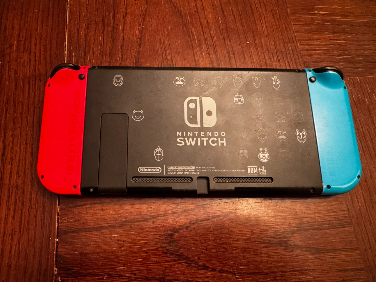 Nintendo Switch Fortnite Special Edition - photo 2