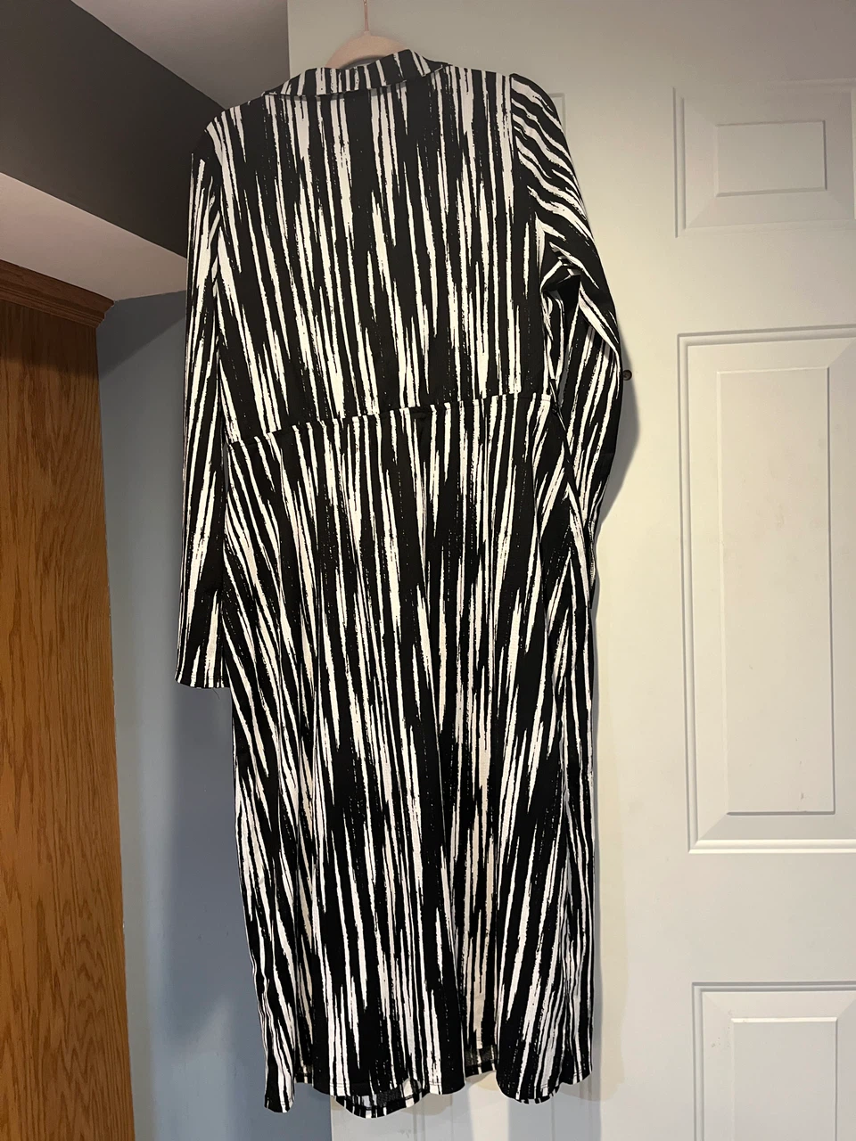 ASOS DESIGN Curve Black and White Dress - photo 5