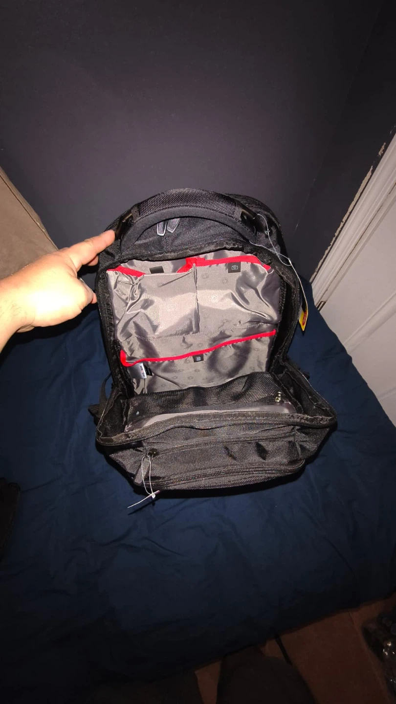 SwissGear Black Backpack - photo 3
