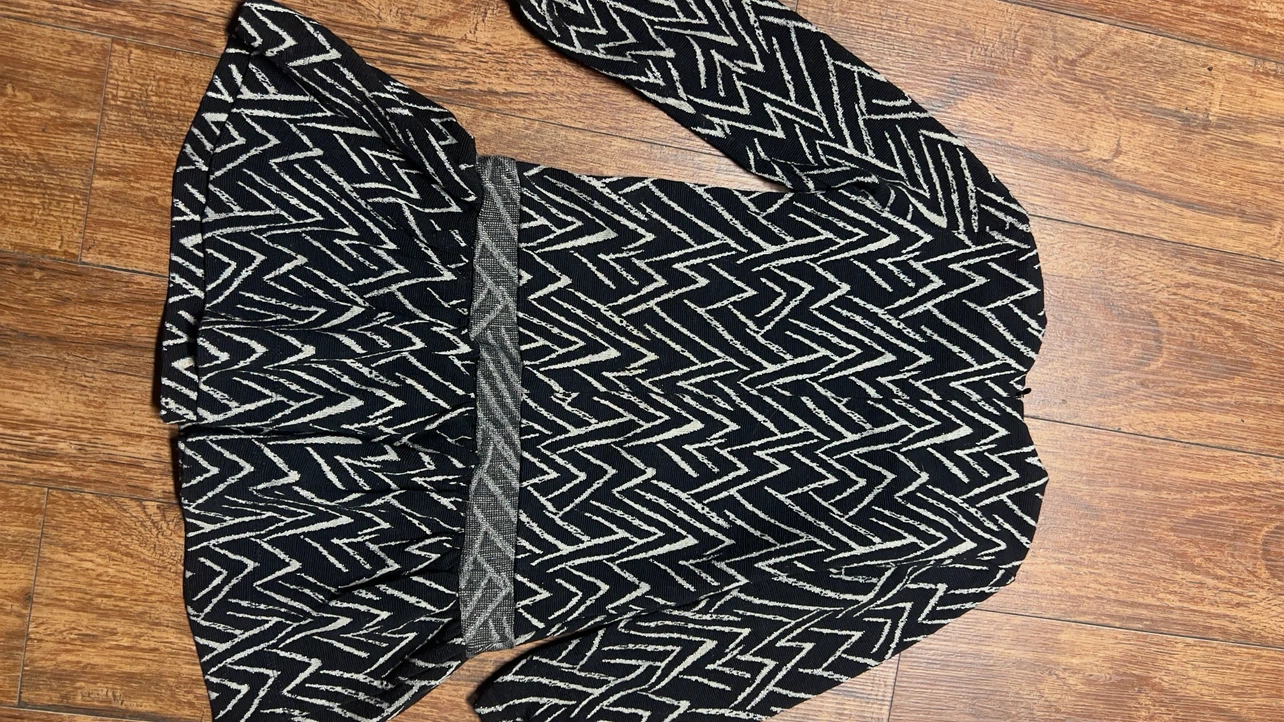 Black & Cream Metallic Peplum Dress – Size Small - photo 5