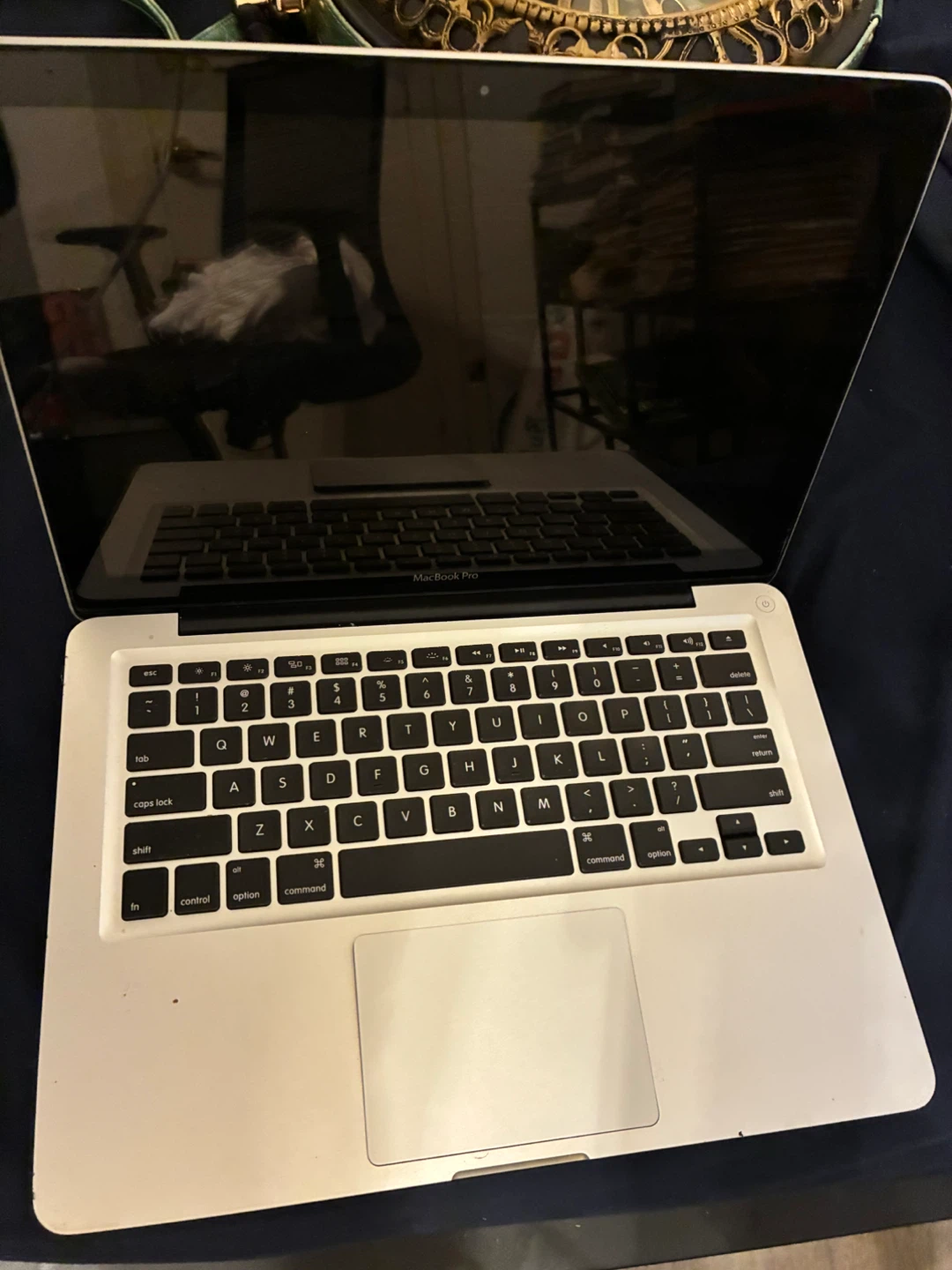 Apple MacBook Pro - photo 2