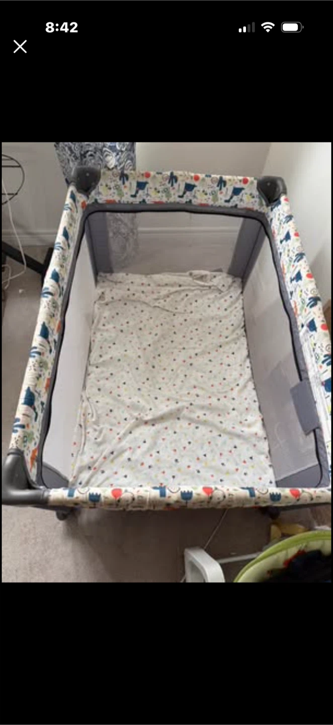 LIVINGbasics Portable Baby Playard - photo 2