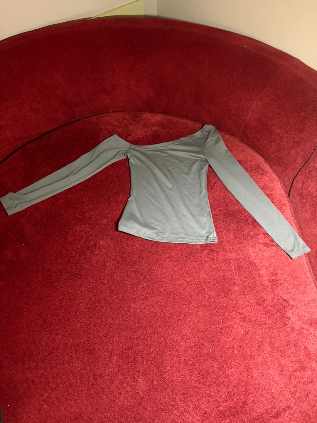 Two off-the-shoulder long sleeve tops - photo 3