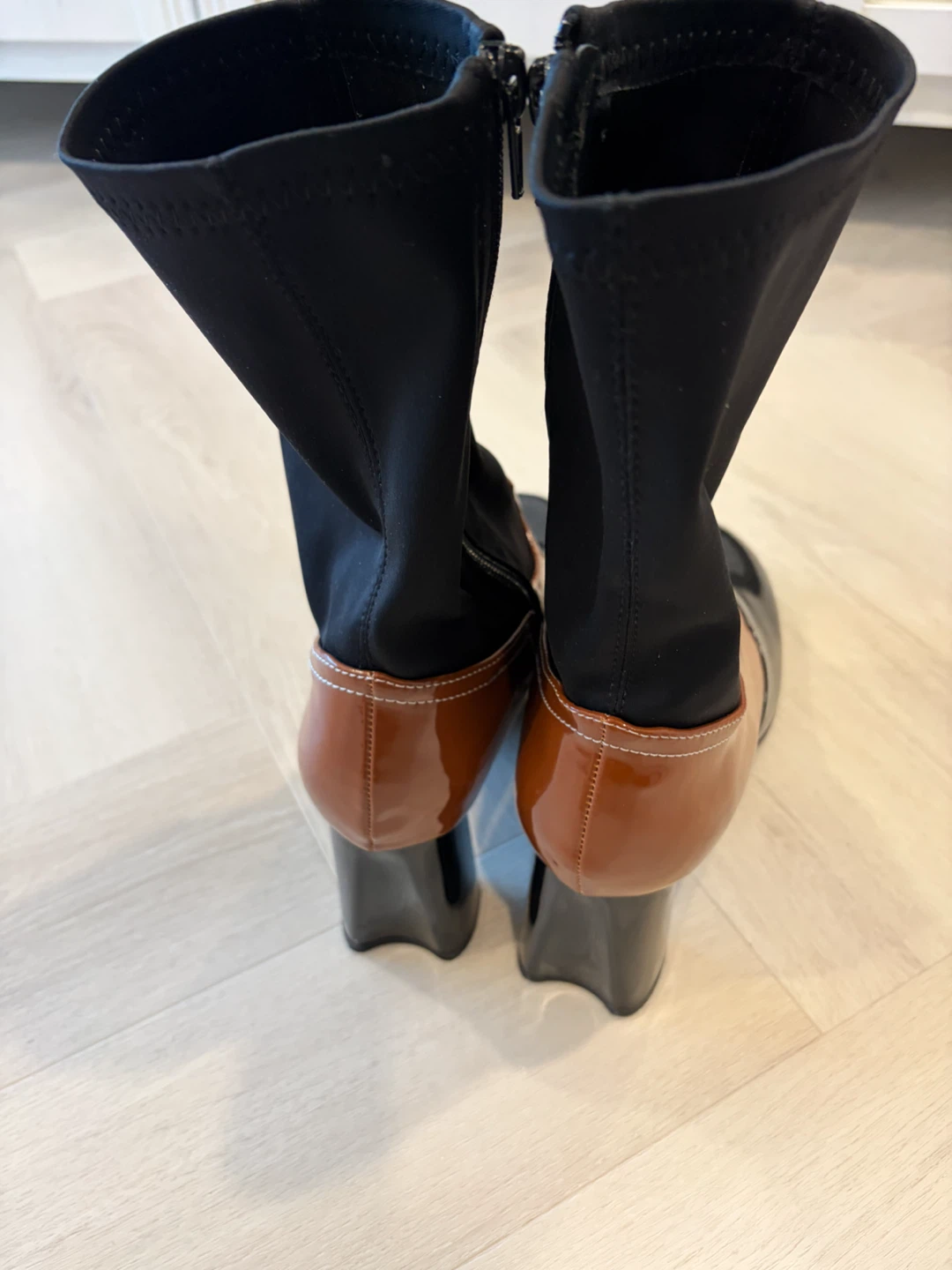 Two-Tone Patent vegan leather  Heeled Ankle Boots - photo 3