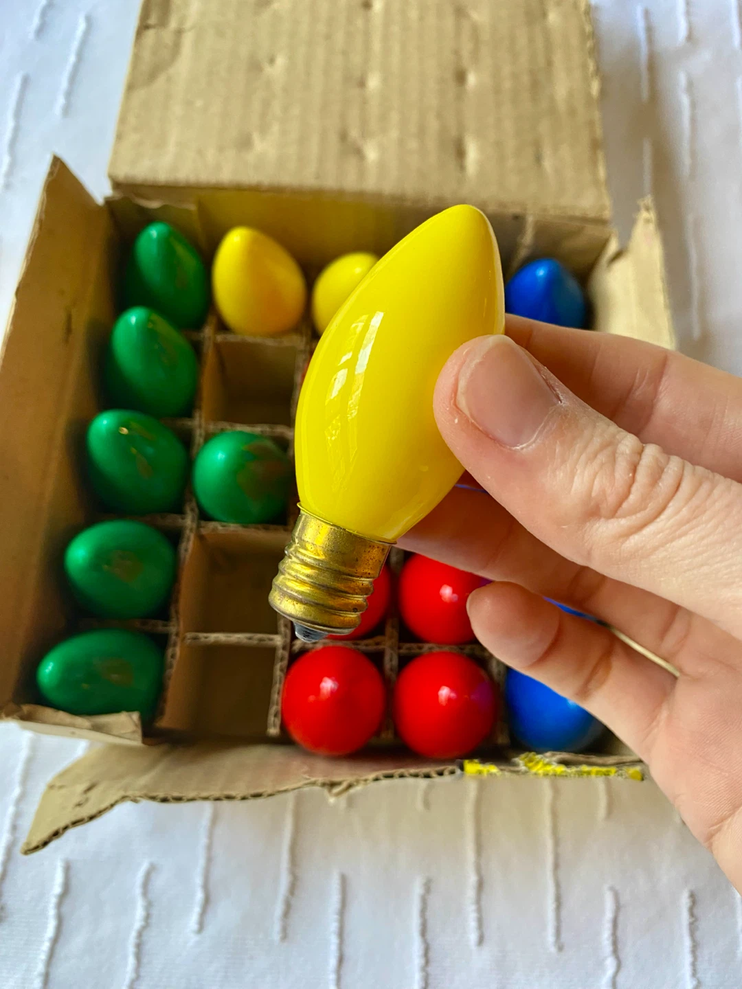 🎄 Vintage C9 Christmas Bulbs – Box of 23 - photo 4