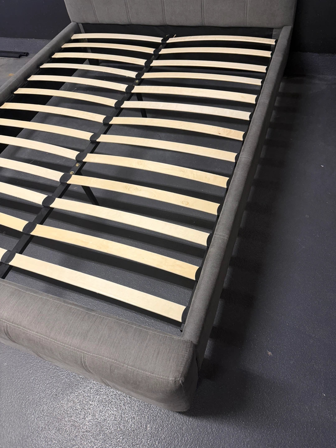 Queen Upholstered Platform Bed Frame - photo 2