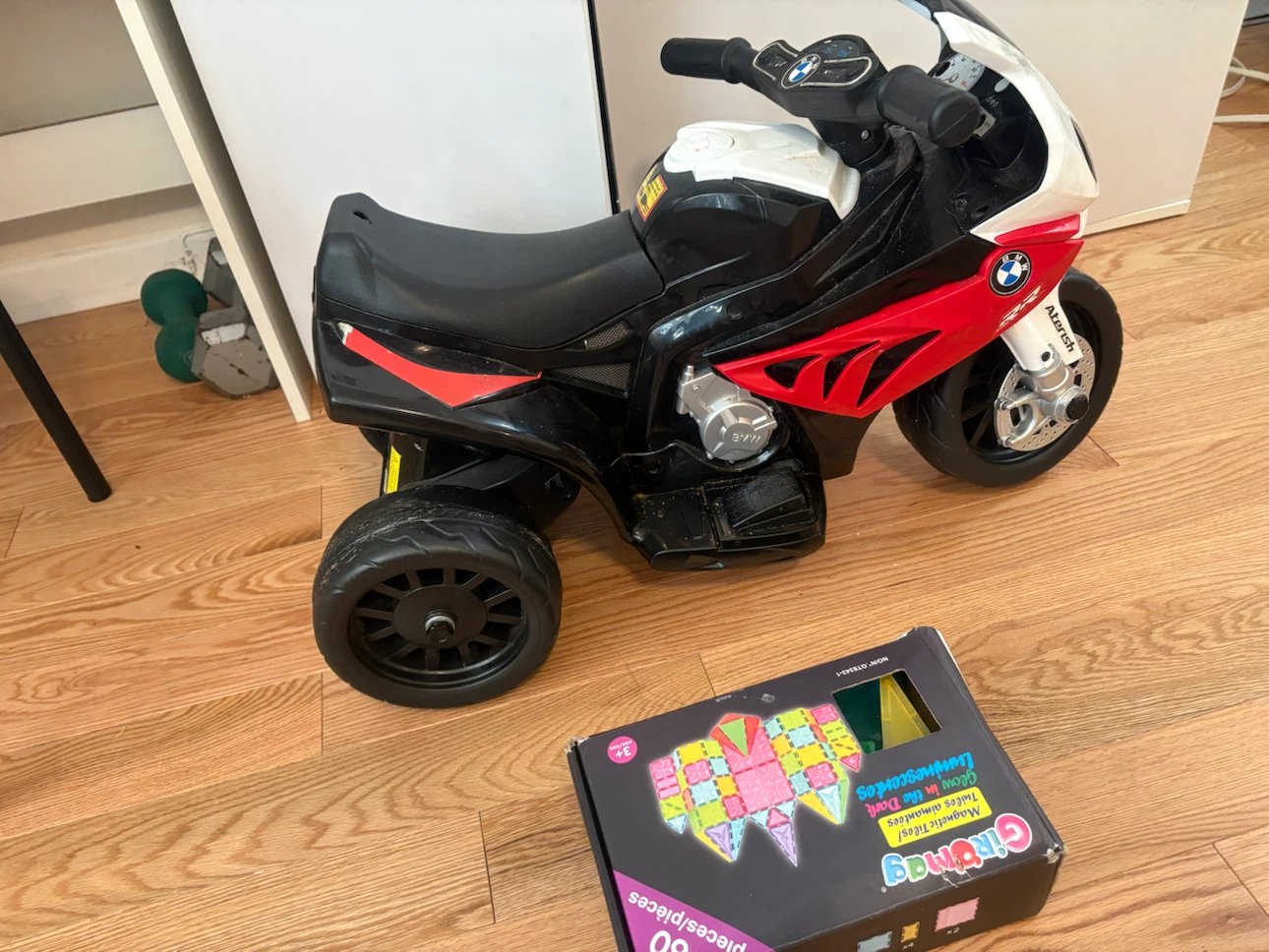 Kids BMW Motorcycle and Magnetic Tiles Set - photo 3