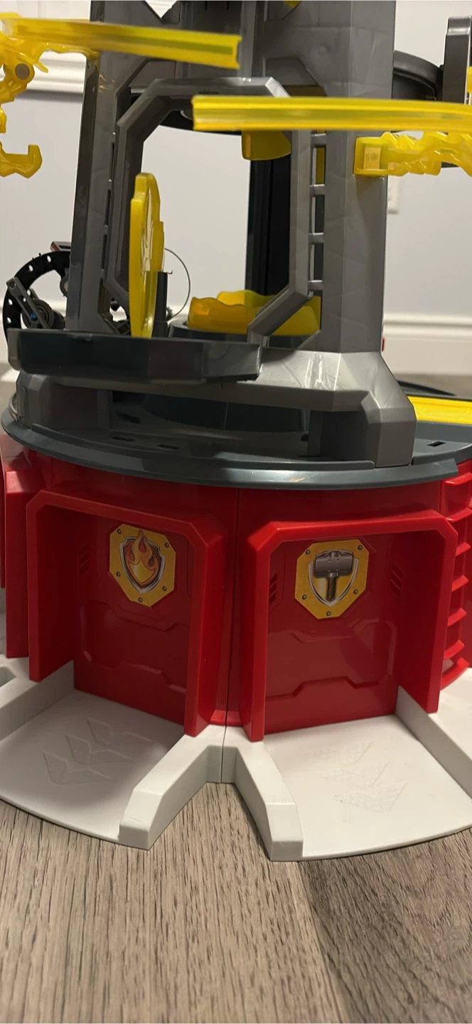 PAW Patrol Mighty Lookout Tower Playset