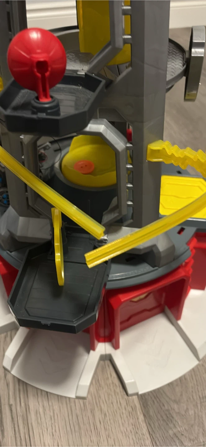 PAW Patrol Mighty Lookout Tower Playset - photo 2